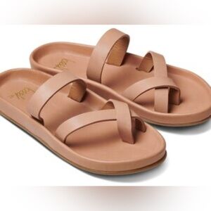 NEW BEEK Auklet Slide Sandal